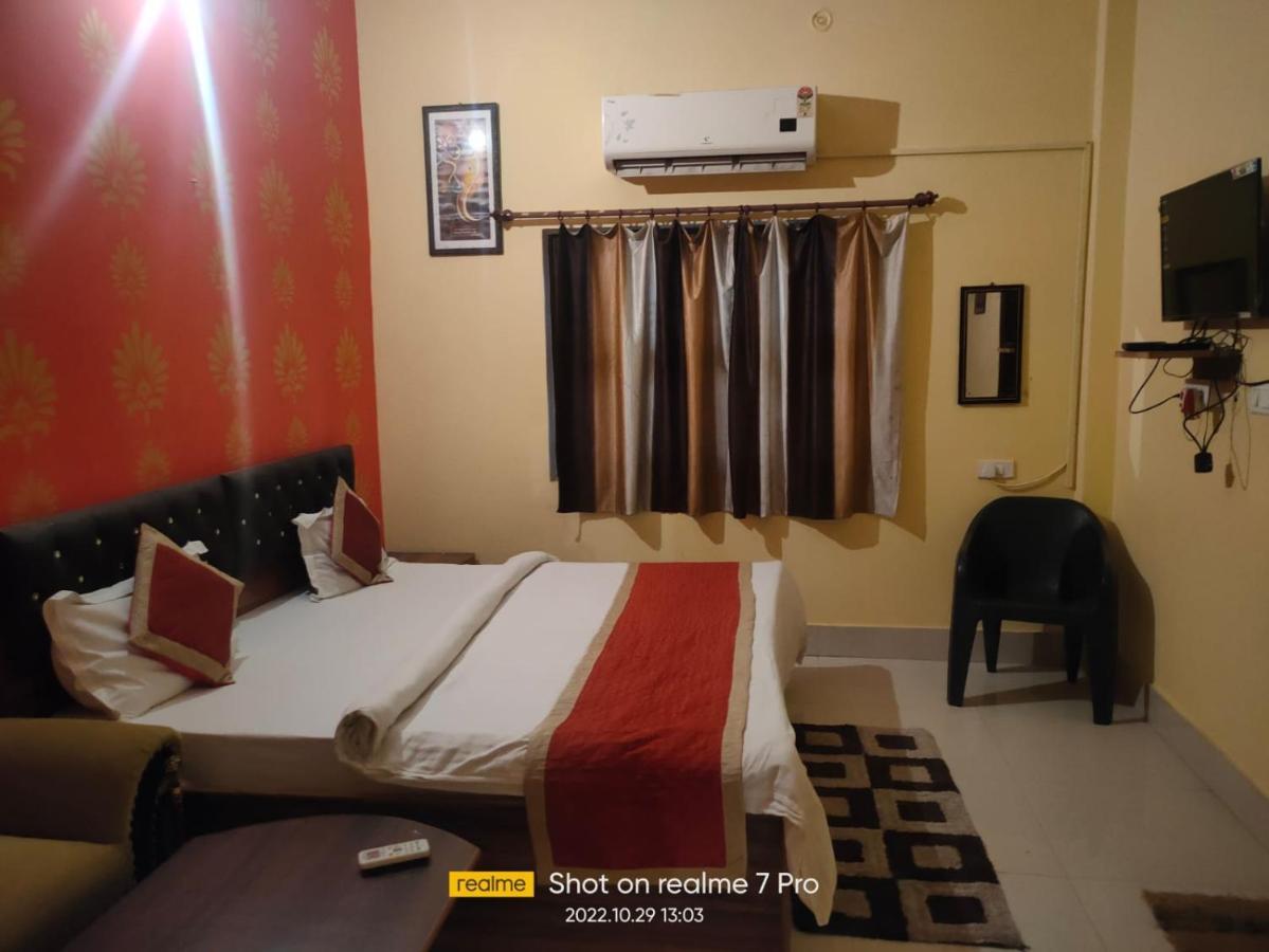 Gangotri Paying Guest House Varanasi Bagian luar foto