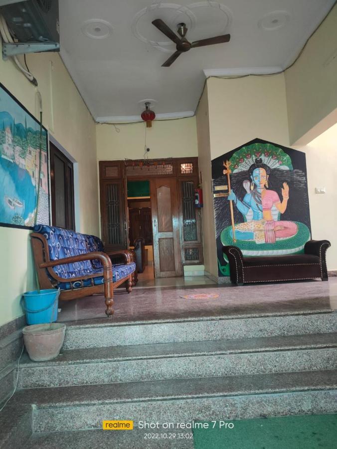 Gangotri Paying Guest House Varanasi Bagian luar foto