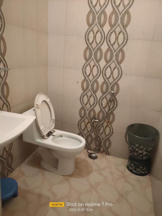 Gangotri Paying Guest House Varanasi Bagian luar foto