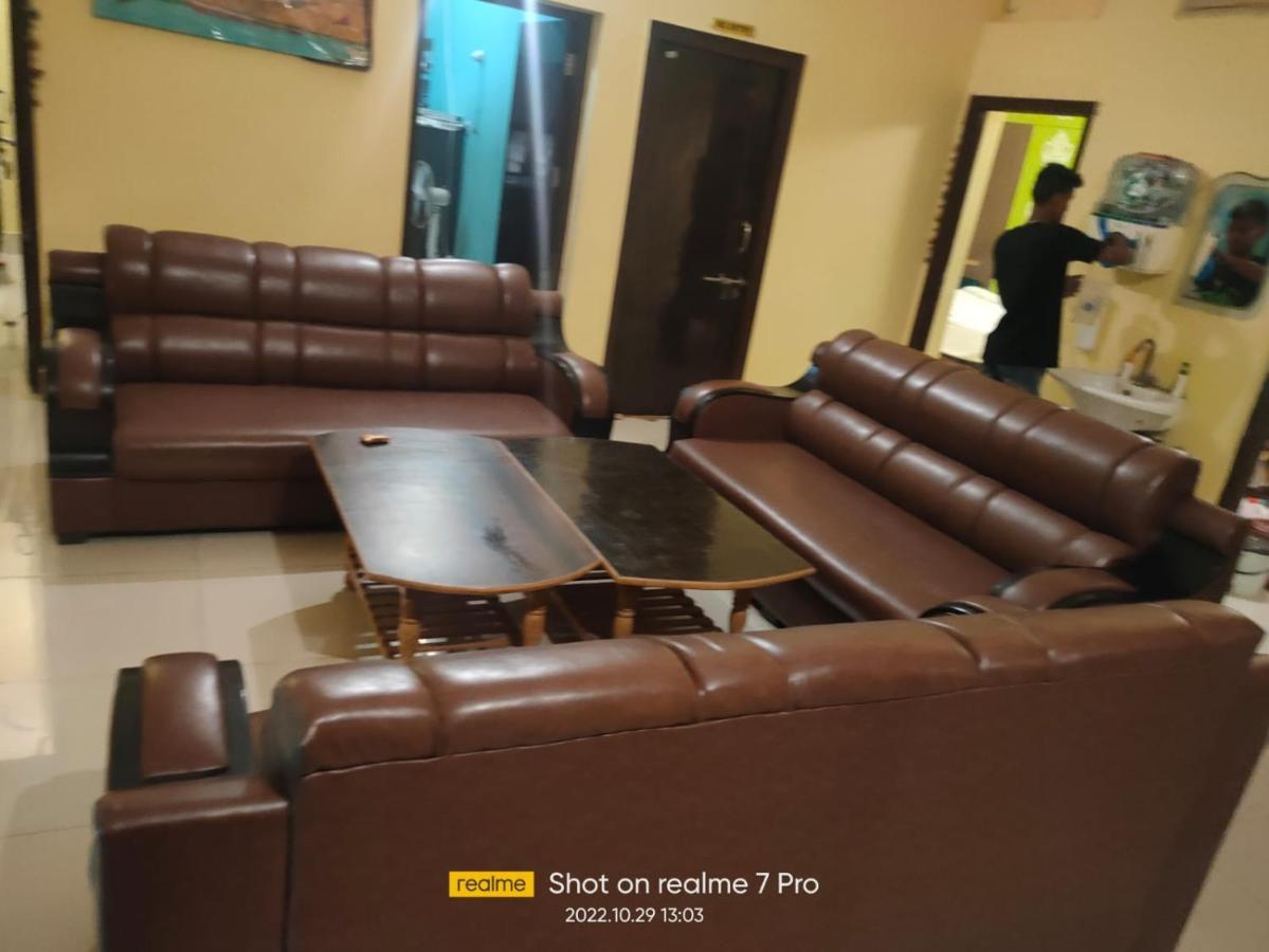 Gangotri Paying Guest House Varanasi Bagian luar foto