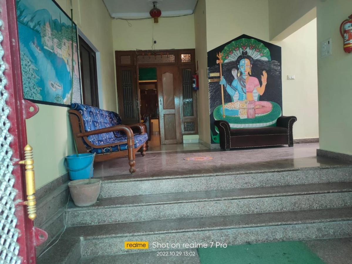 Gangotri Paying Guest House Varanasi Bagian luar foto